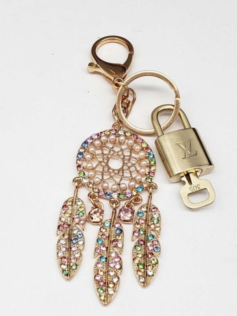 Lv Gold Padlock Authentic Luxury Bag Charm W/ Unbranded Keychain